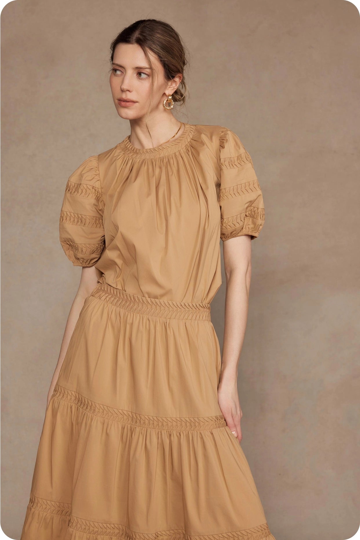 Reverse Pintuck Puff Sleeve Top - Tan