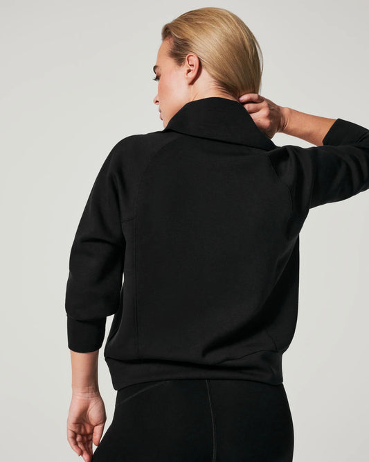 AirEssentials® Half Zip - Very Black