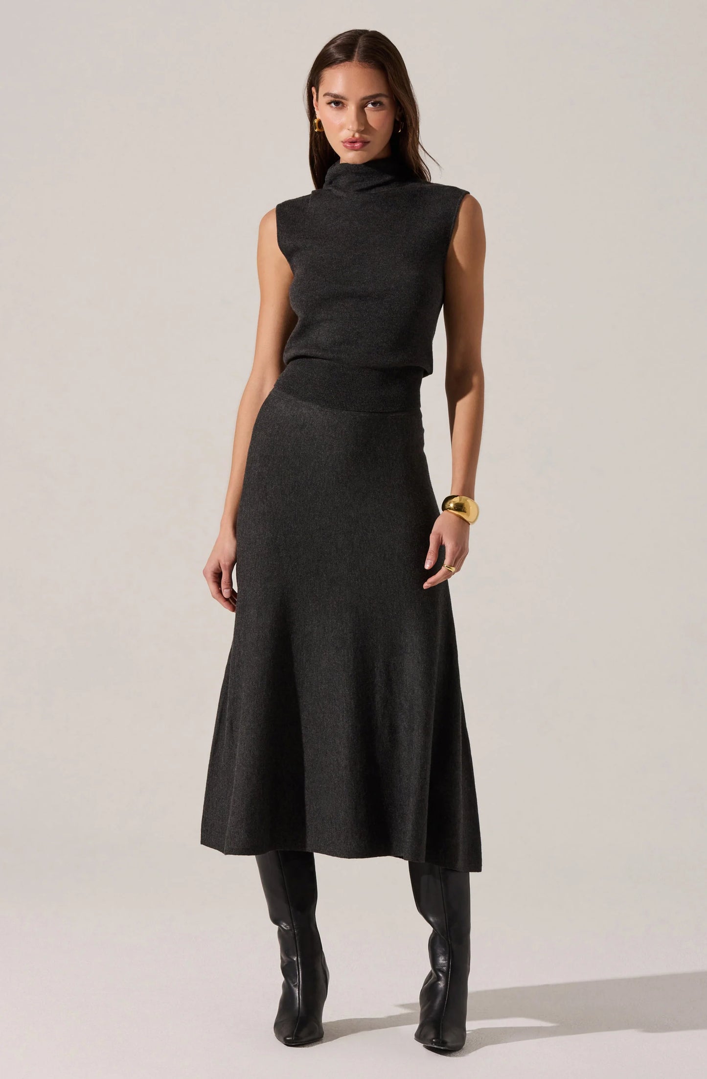 Deora Sleeveless Mock Neck Sweater - Charcoal