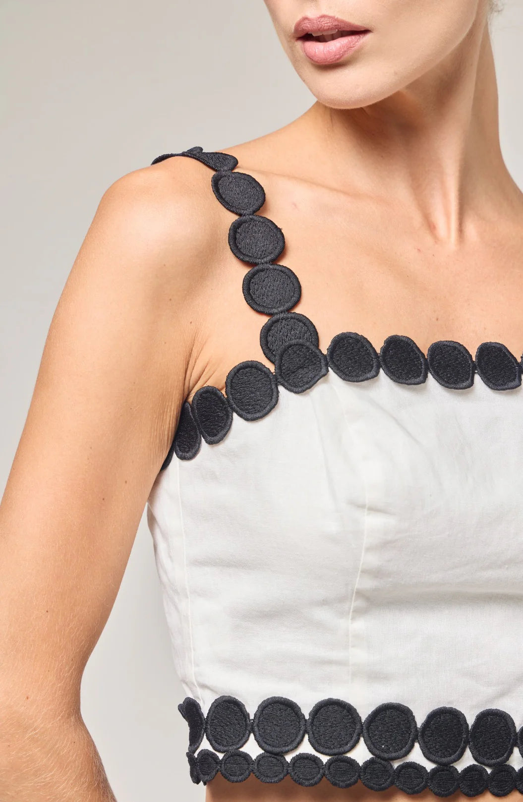 Ciara Top - Ivory/Black