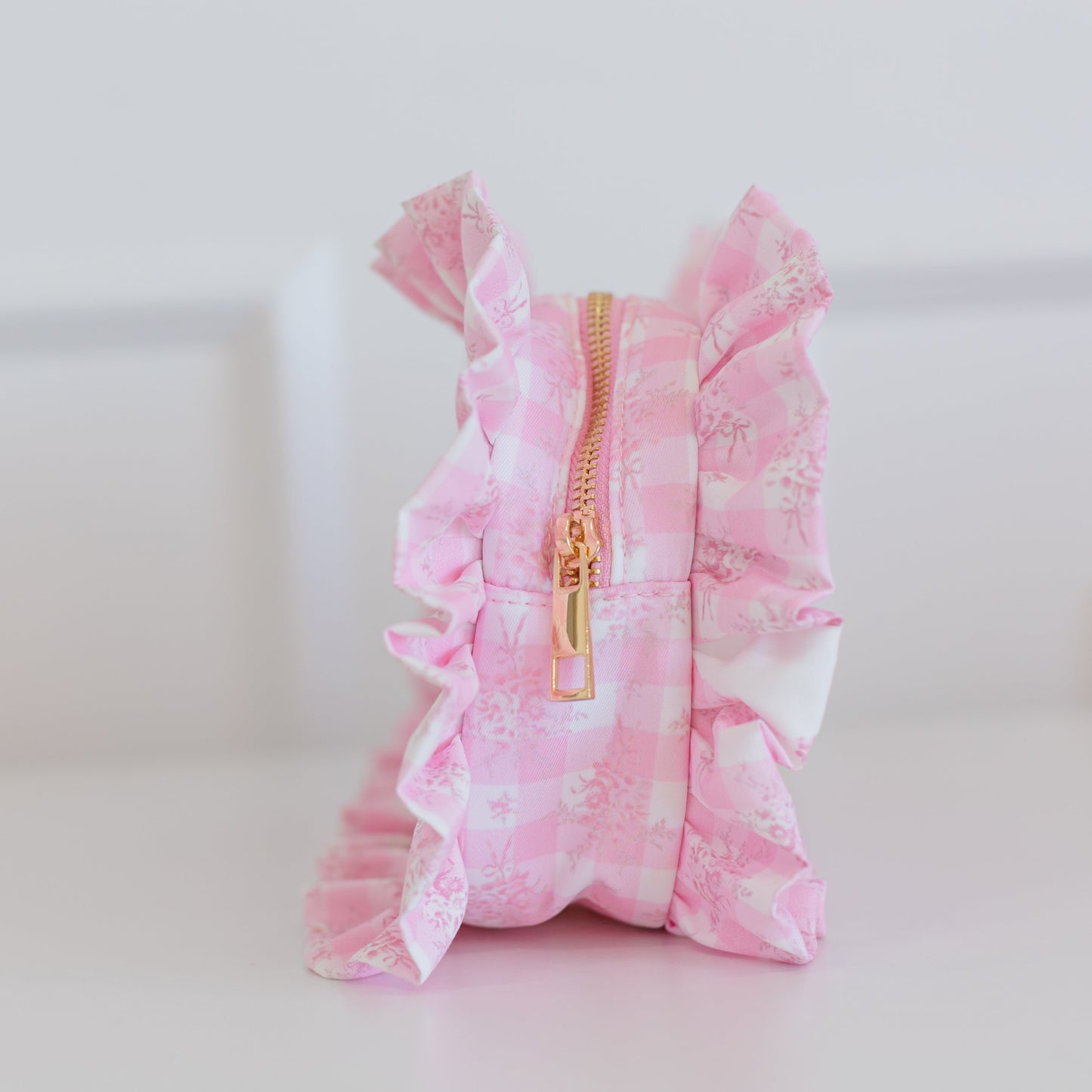 Ruffled Nylon Medium Pouch - Pink