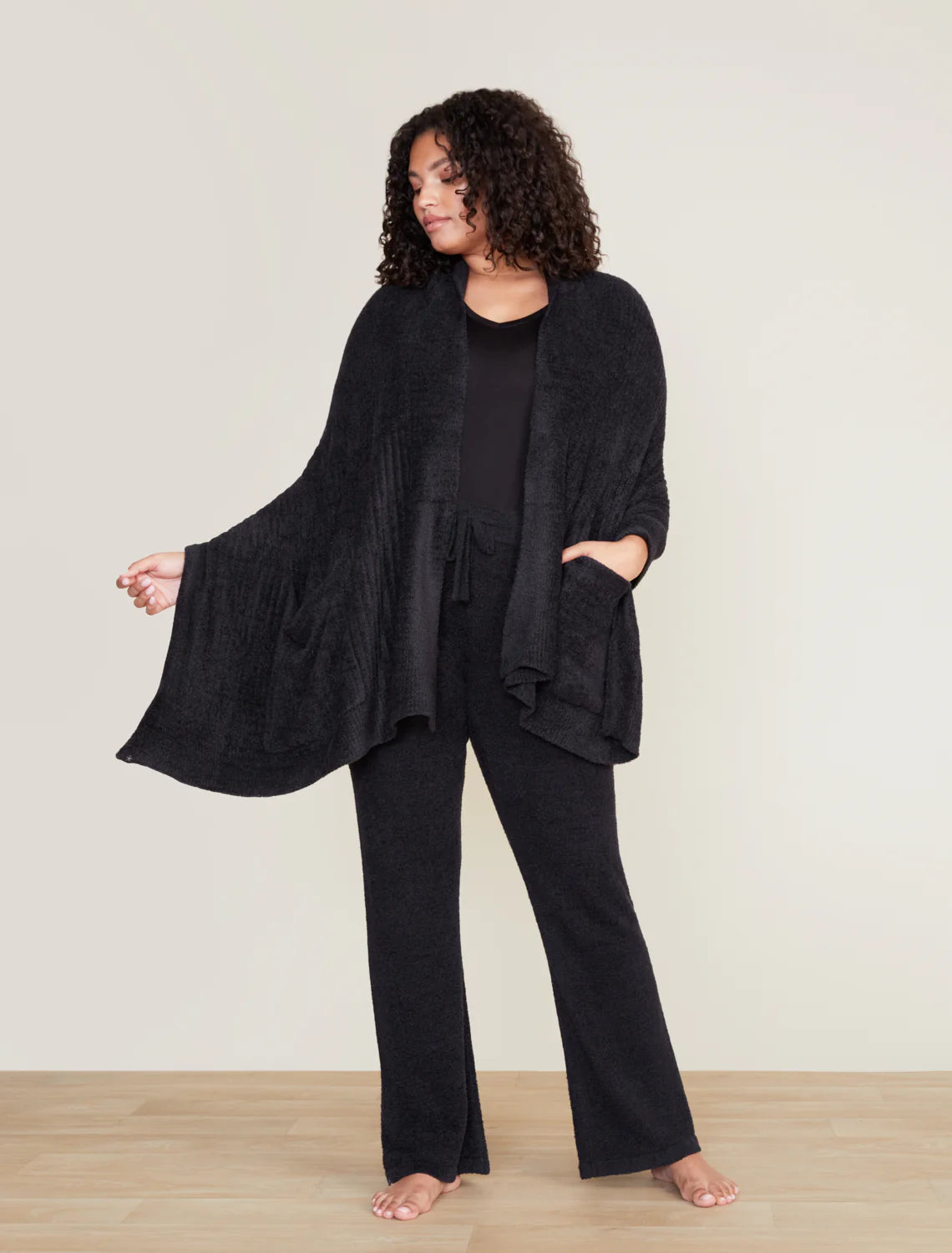 Barefoot Dreams - CozyChic Heathered Travel Shaw - Black