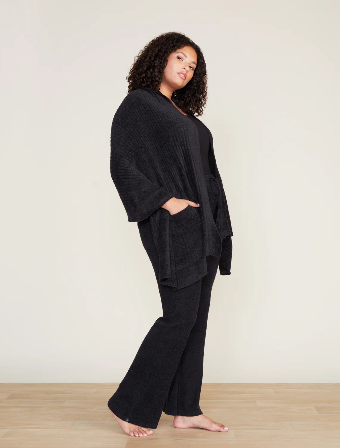 Barefoot Dreams - CozyChic Heathered Travel Shaw - Black
