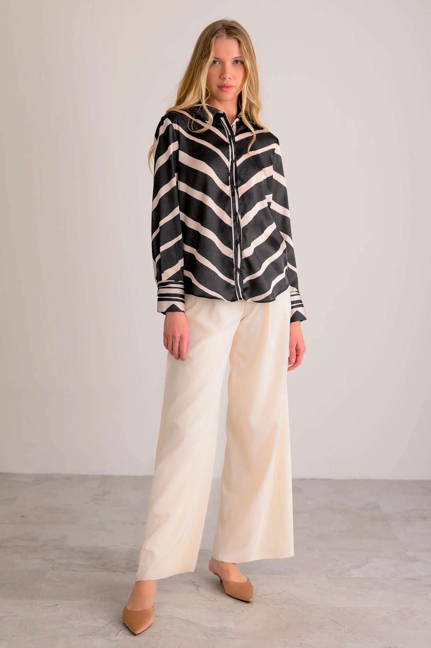 Alivia Top - Black/Taupe