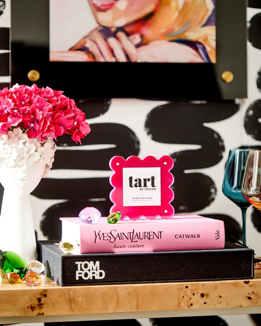 MAGENTA MINI ACRYLIC PICTURE FRAME