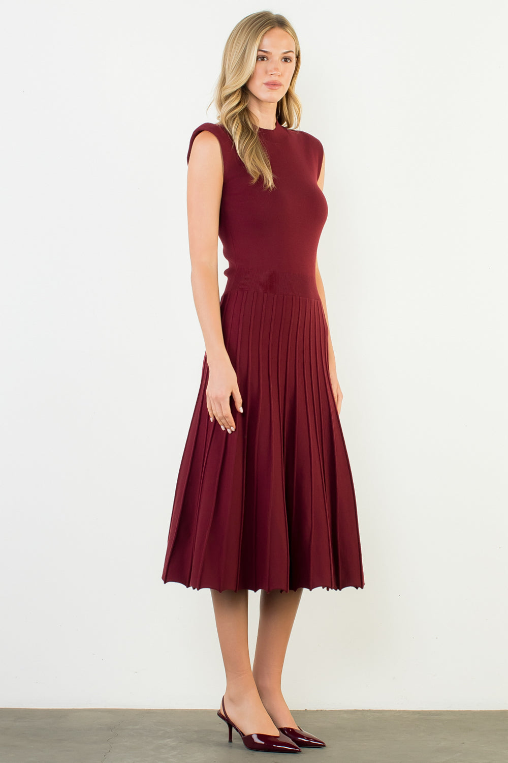 Sleeveless Knit Maxi Dress - Burgundy