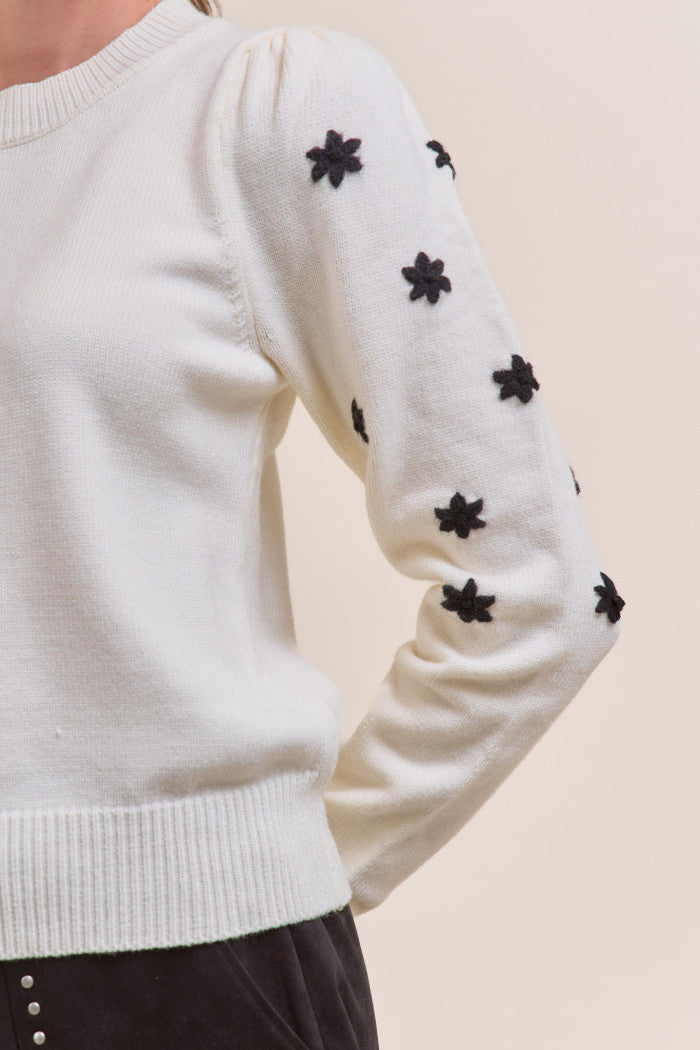 Floral Embroidered Pullover Sweater - Ivory