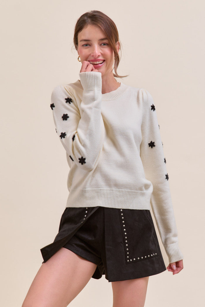 Floral Embroidered Pullover Sweater - Ivory