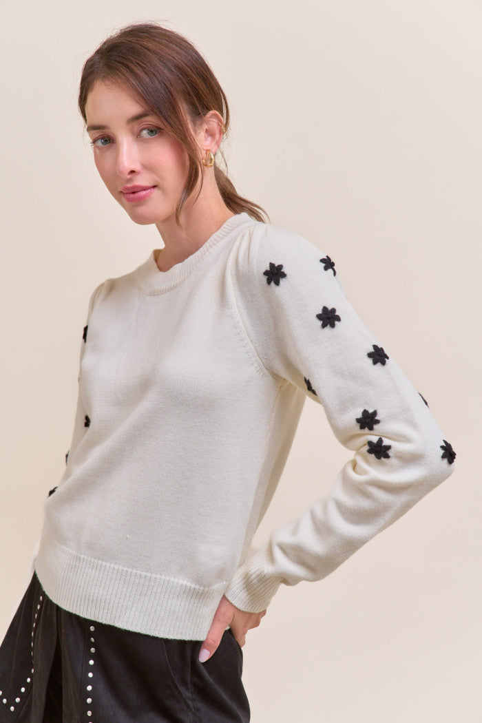 Floral Embroidered Pullover Sweater - Ivory