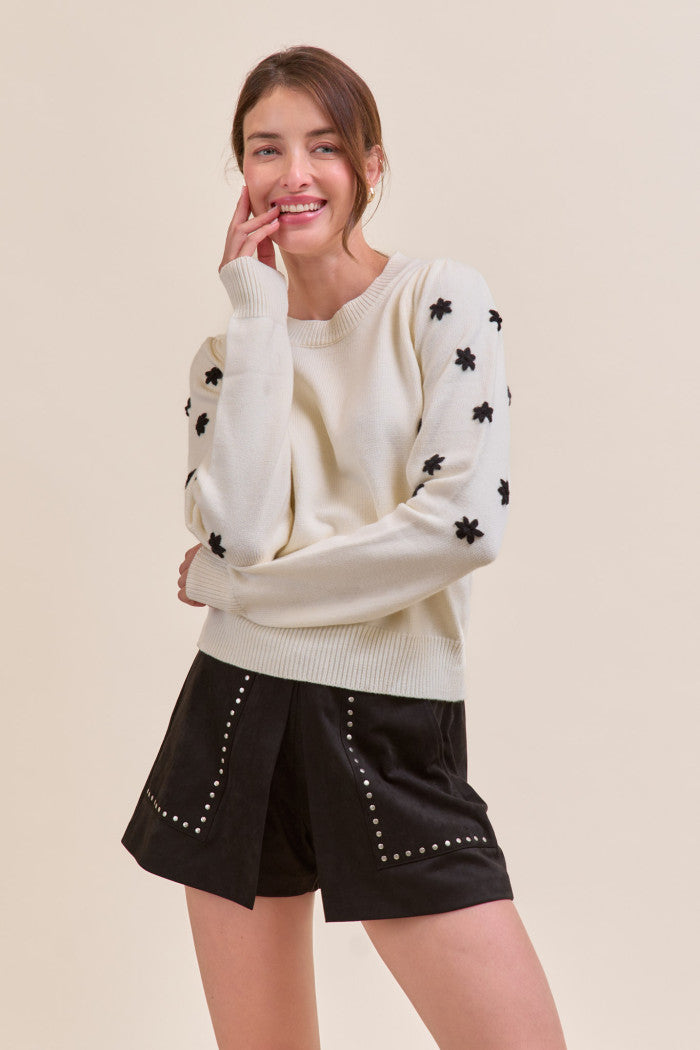 Floral Embroidered Pullover Sweater - Ivory