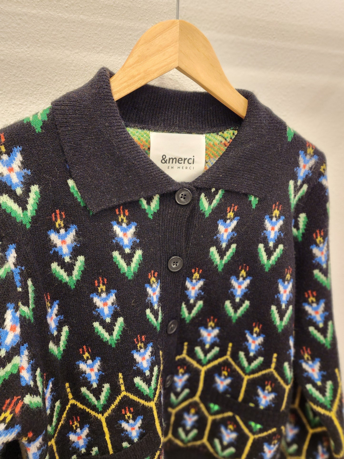 Floral Knit Collared Sweater Cardigan - Black Multi