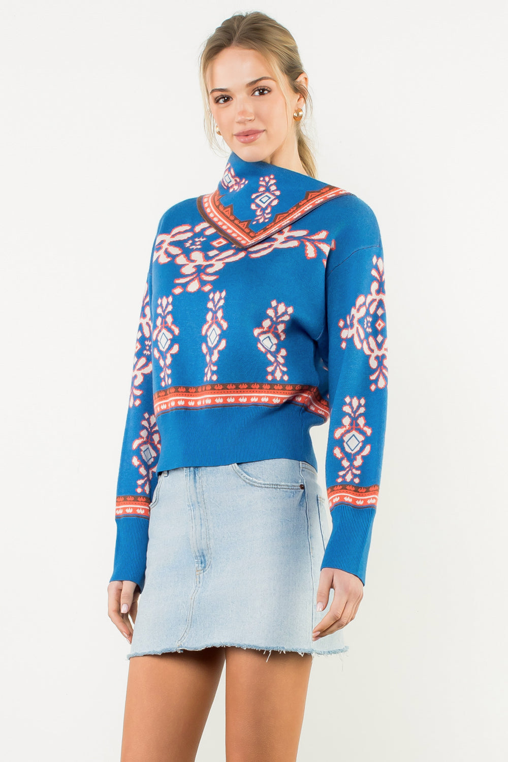 Long Sleeve Print Sweater - Blue