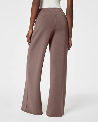 Spanx - AirEssentials Wide Leg Pant - Smoke