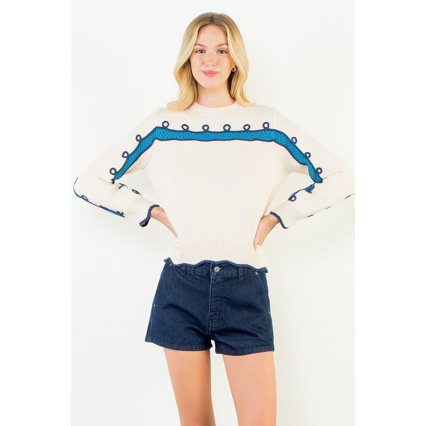 Long Sleeve Wavy Pattern Knitted Sweater - Cream