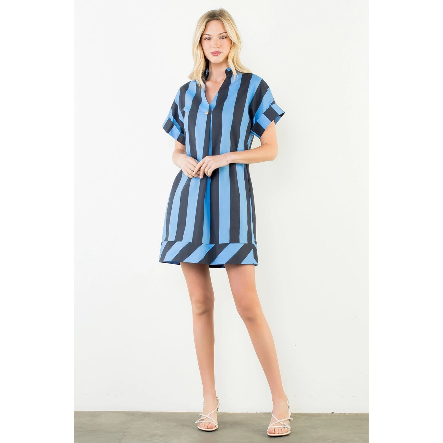 Short Sleeve Striped V-Neck Dress - Blue