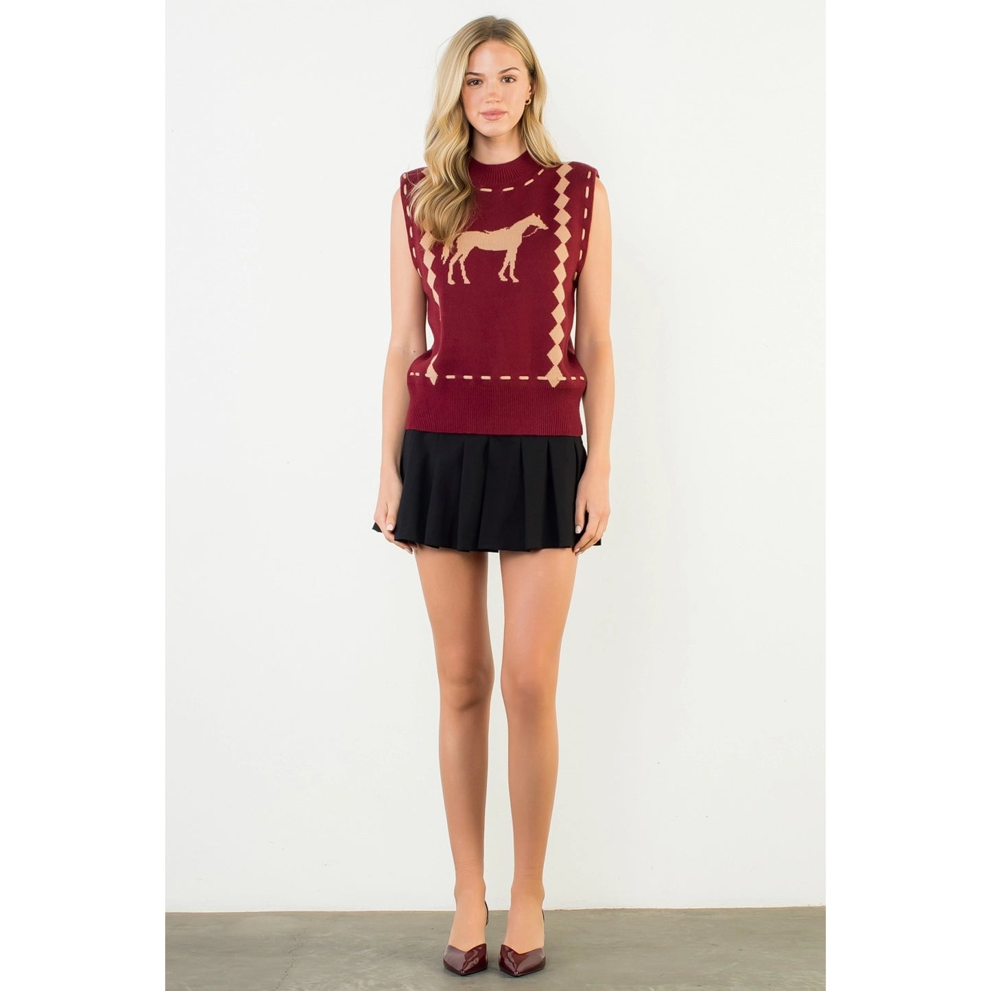 Sleeveless Horse Knit Vest - Burgundy