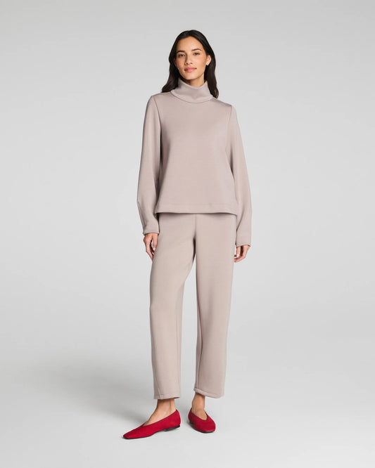 AirEssentials® Luxe Barrel Leg Pant - Coastal Fog