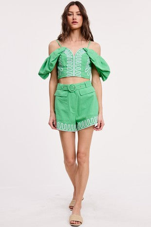 Ultramarine - Embroidered Detail Belted Shorts - Kelly Green