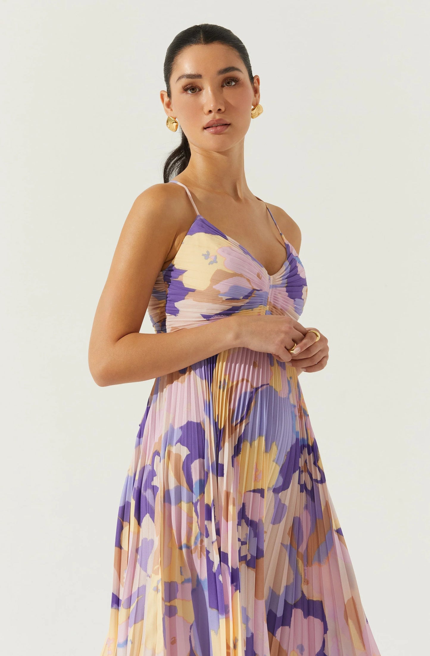 ASTR - Blythe Floral Plisse Midi Dress - Purple Multi