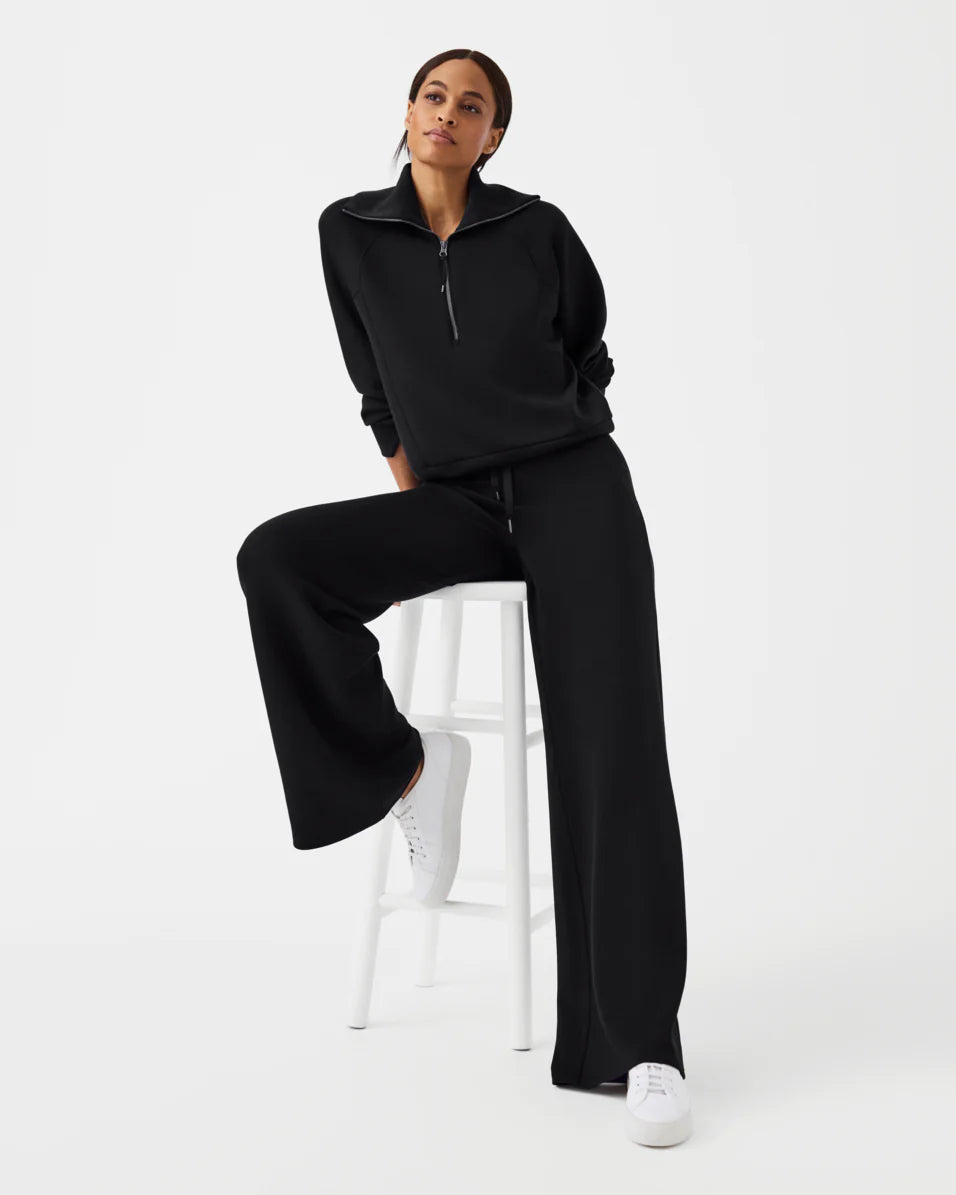 AirEssentials® Wide Leg Pant - Very Black