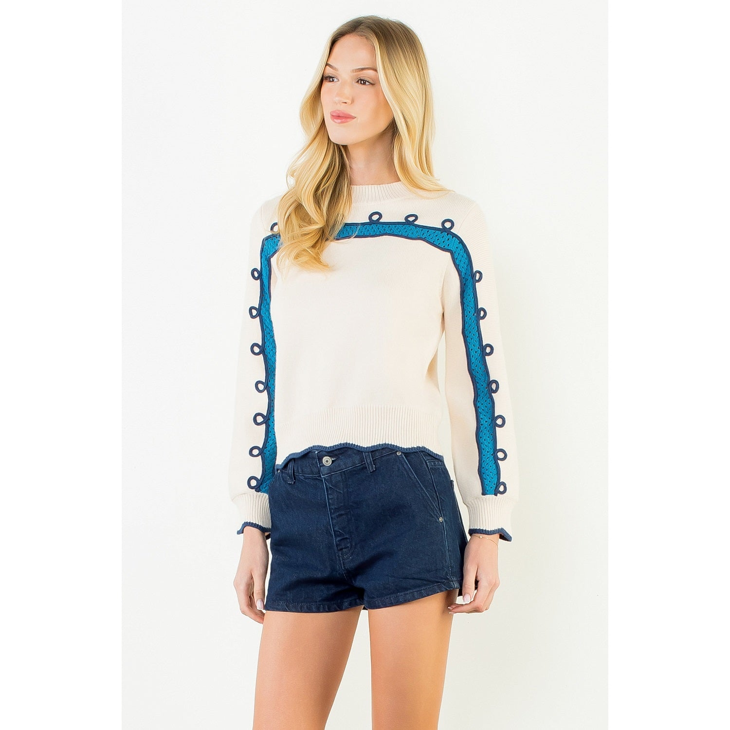 Long Sleeve Wavy Pattern Knitted Sweater - Cream