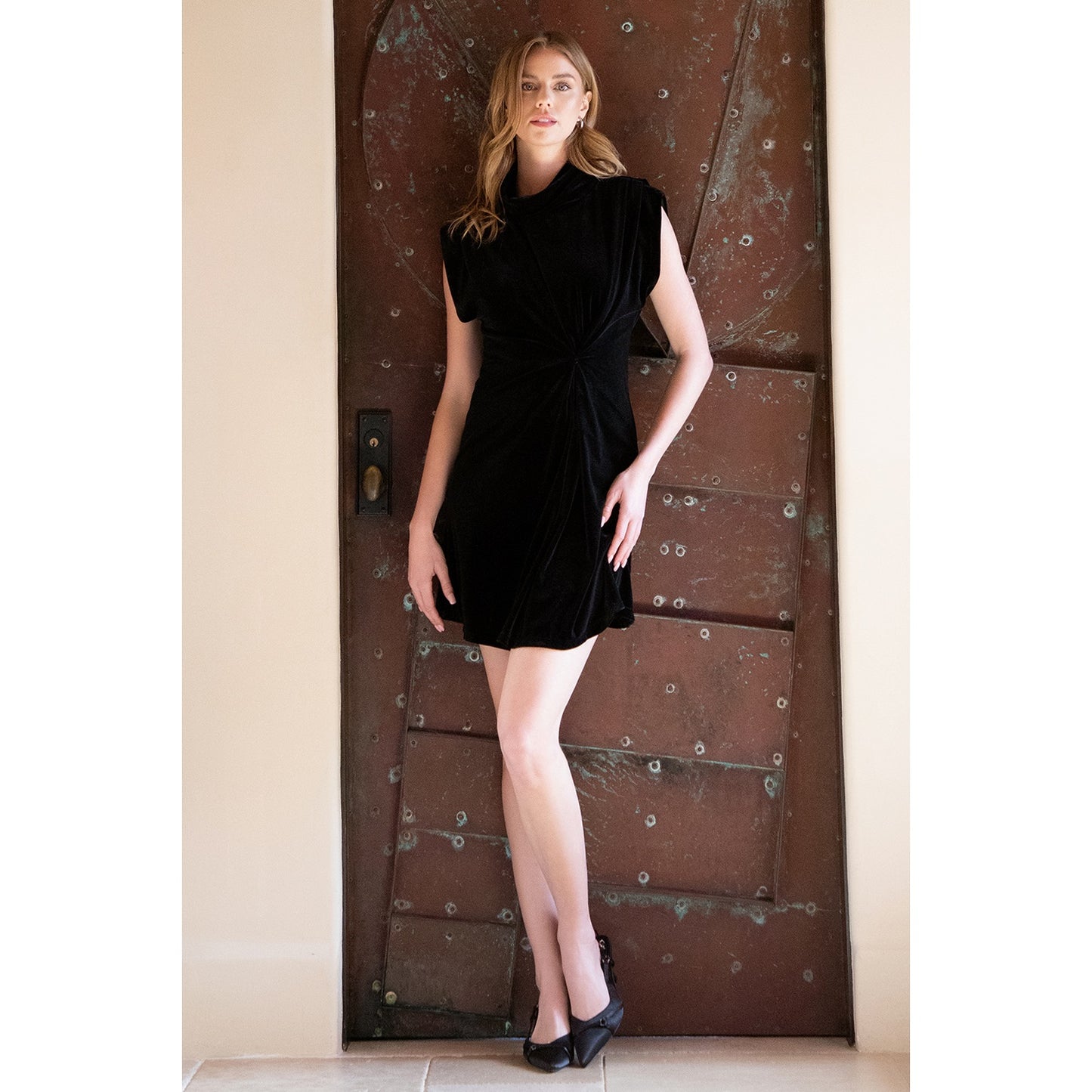 THML - Sleeveless Velvet Midi Dress - Black