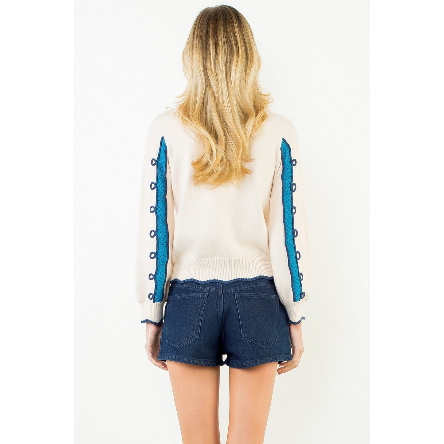 Long Sleeve Wavy Pattern Knitted Sweater - Cream