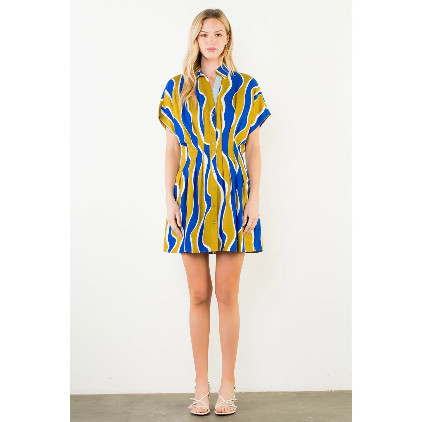 Short Sleeve Wavy Striped Pattern Dress - Olive