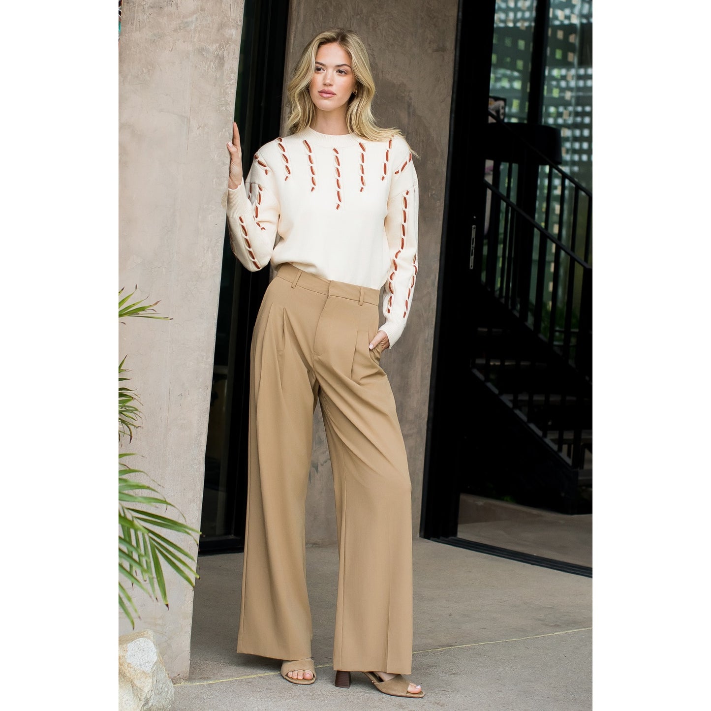 Long Sleeve Knit Sweater - Cream