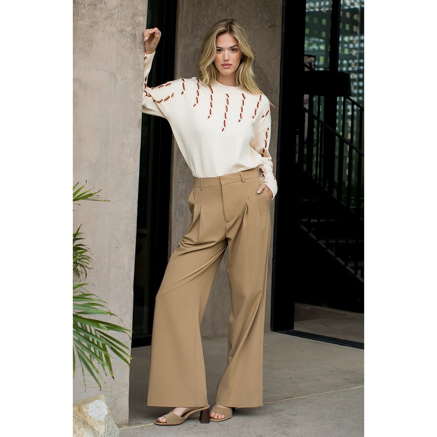 Long Sleeve Knit Sweater - Cream