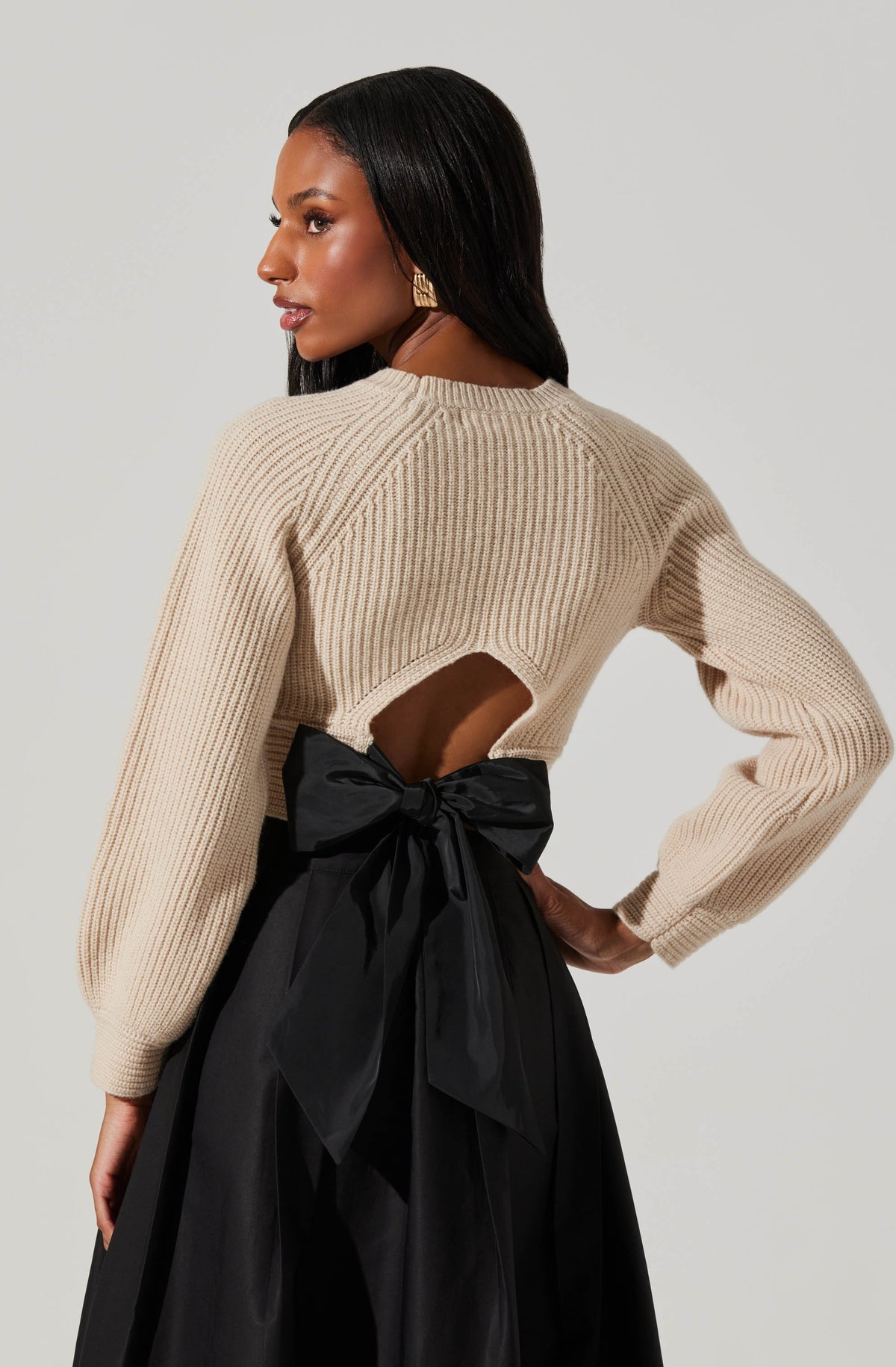 ASTR - Eila Contrast Bow Back Sweater - Cream