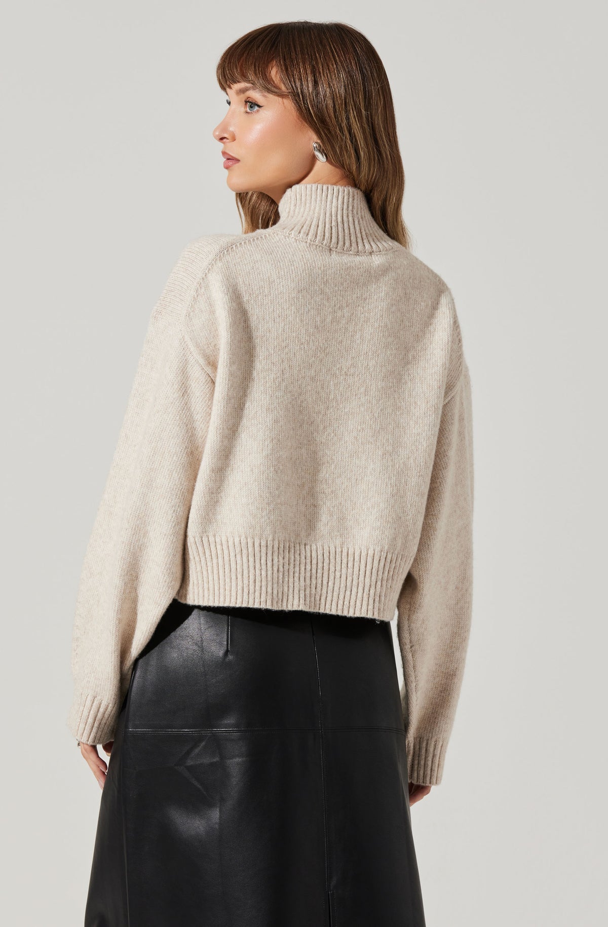 ASTR - Fiala Mock Neck Sweater - Oatmeal