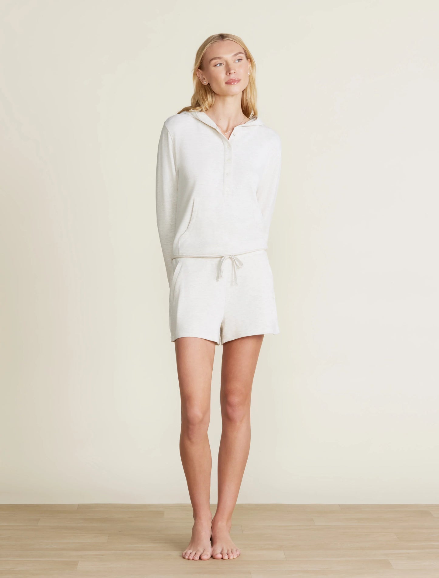 Barefoot Dreams - Malibu Collection® Brushed Fleece Short - Heathered Stone