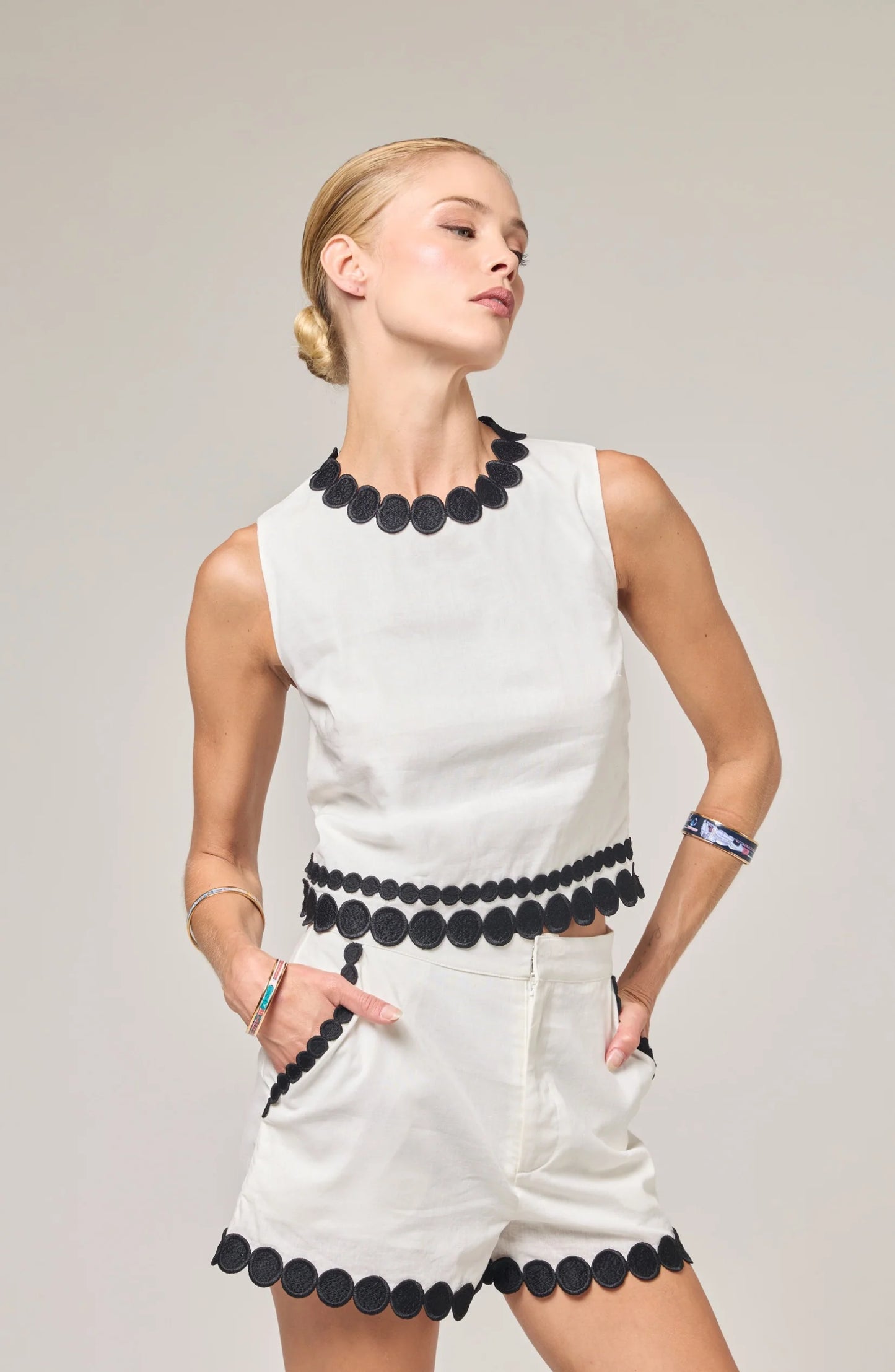 Lagos Dot Short - Ivory/Black