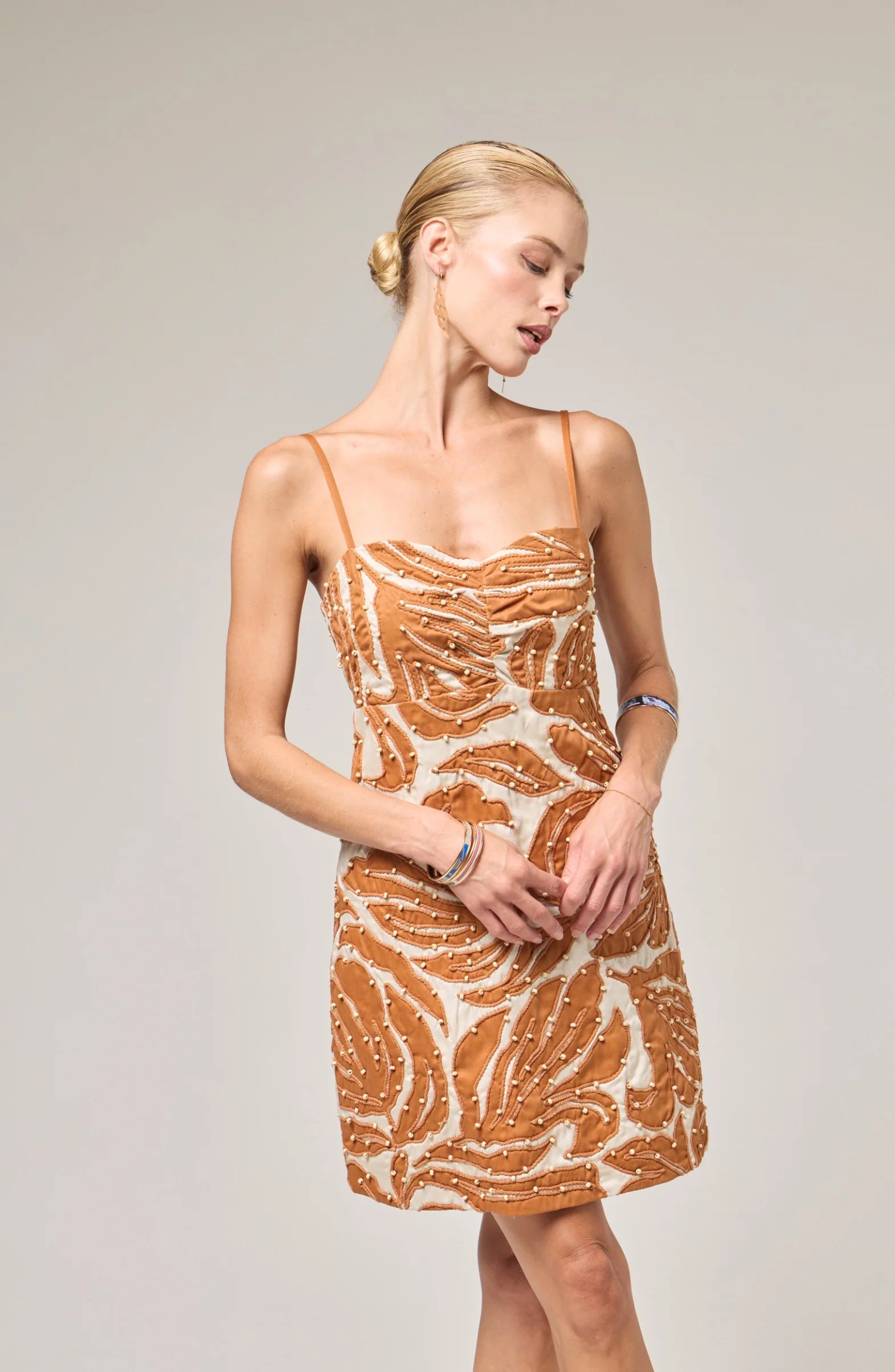 Alex Dress - Cream/Camel
