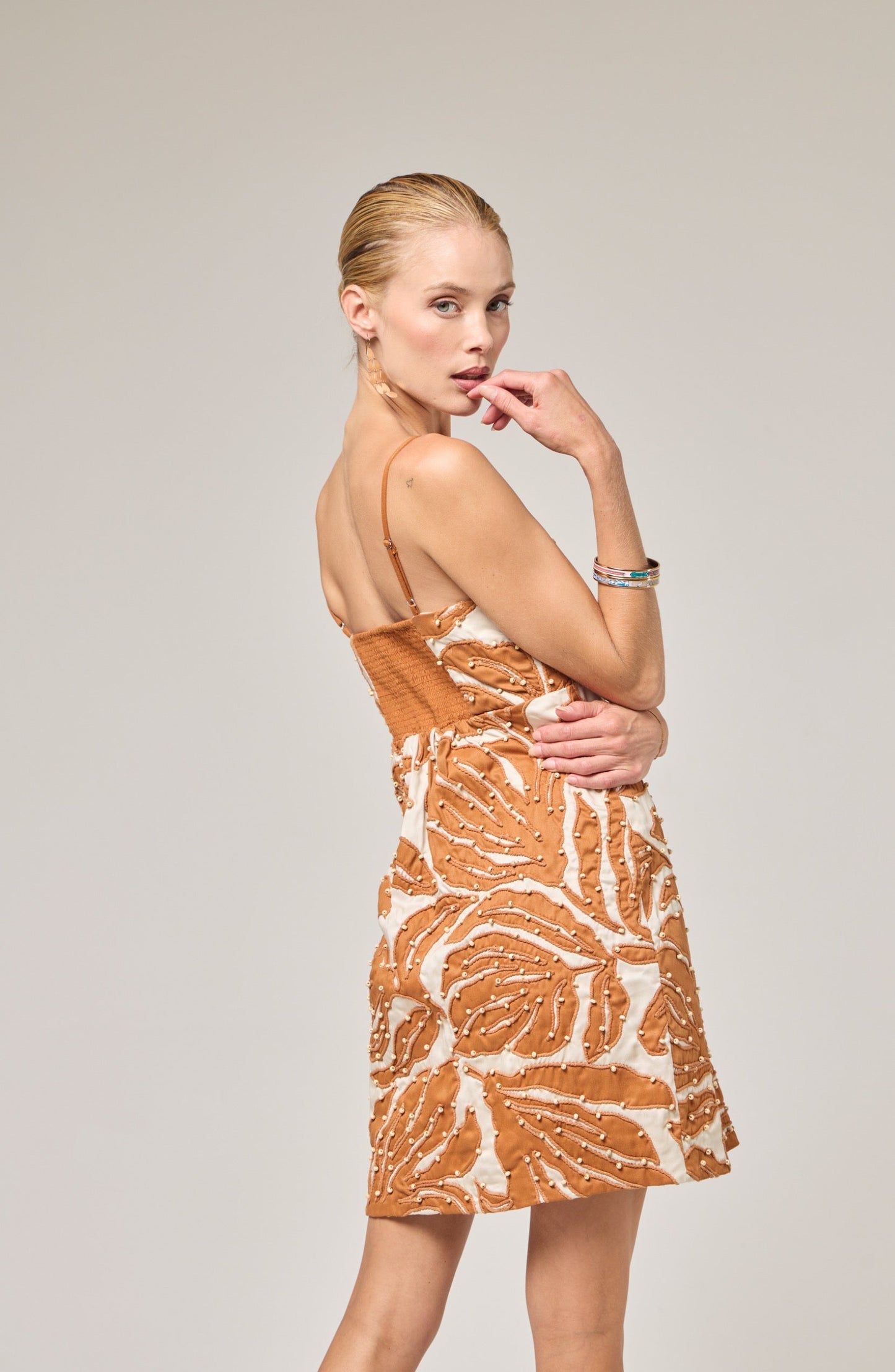 Alex Dress - Cream/Camel