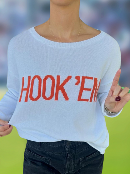 Long Sleeve Knit Sweater - Hook 'Em