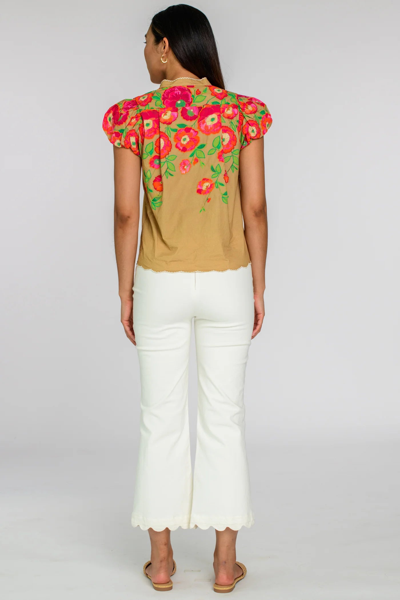 Short Sleeve Emily Top in Poppy Patch Iced Coffee