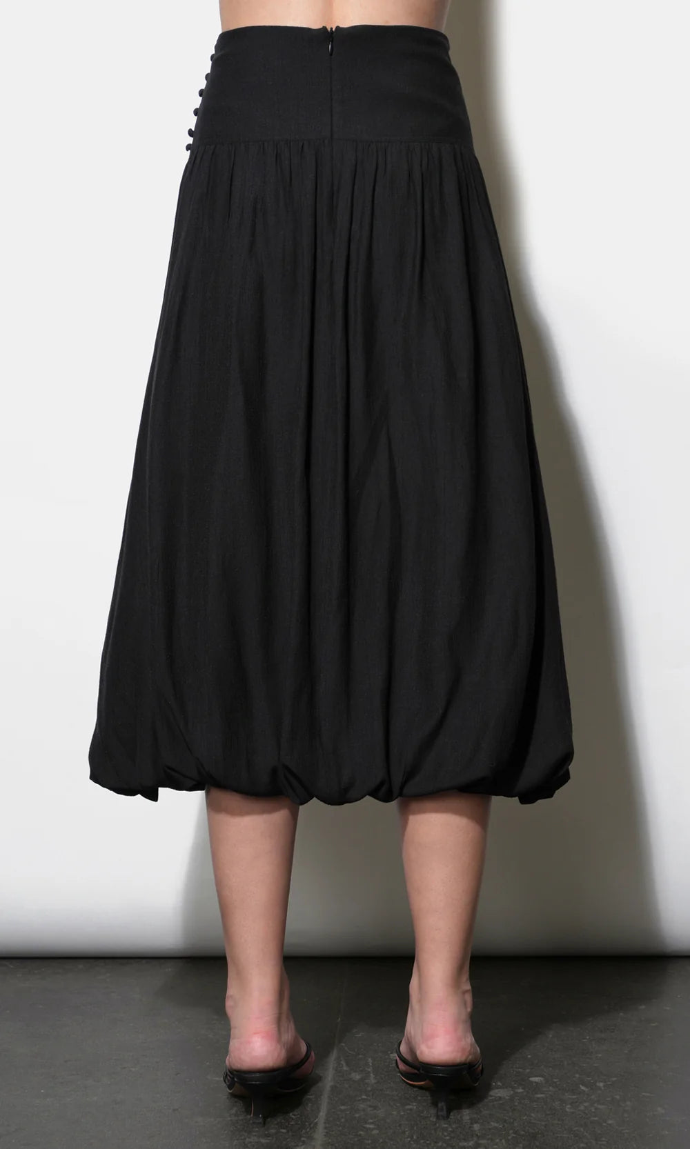 Delilah Bubble Midi Skirt With Side Button - Black