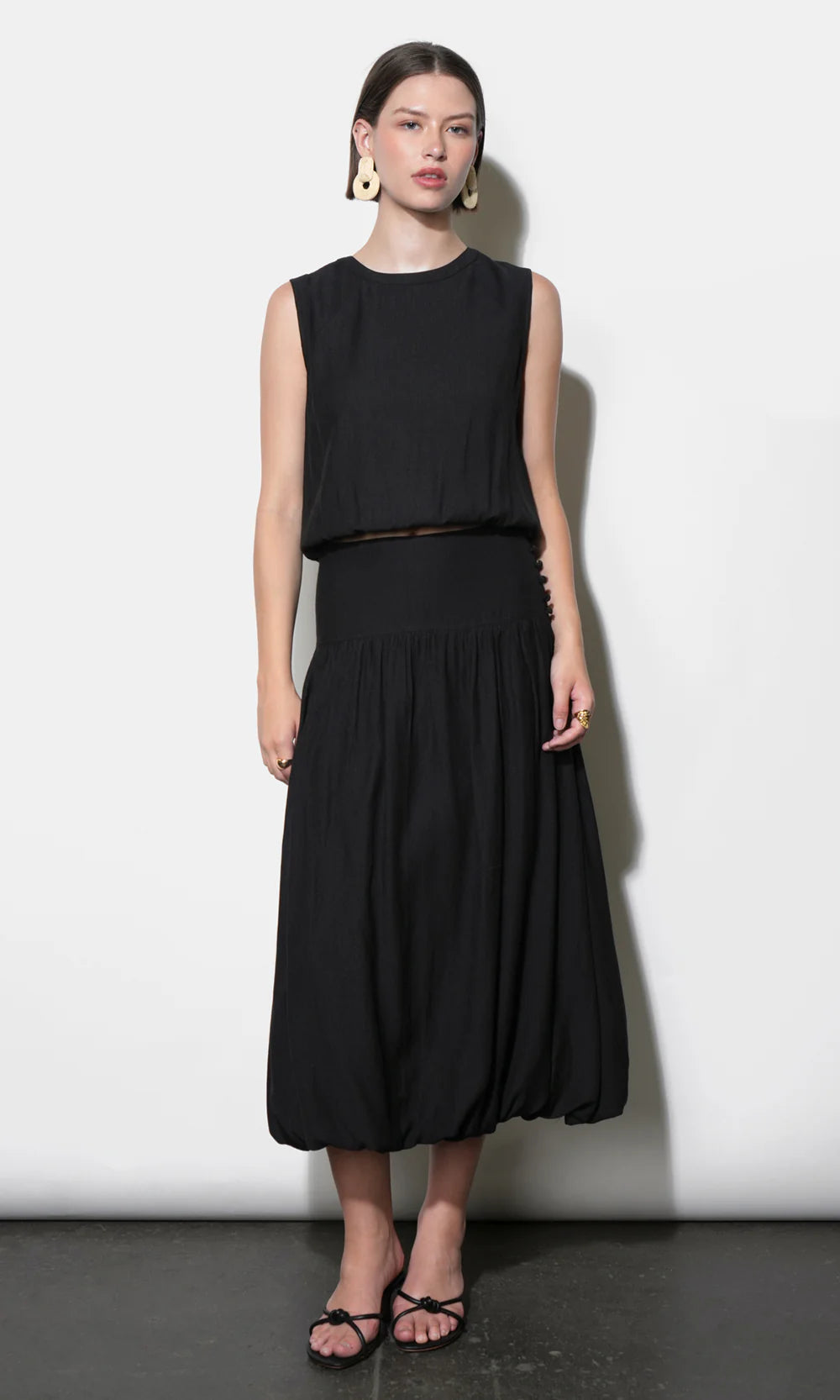 Delilah Bubble Midi Skirt With Side Button - Black