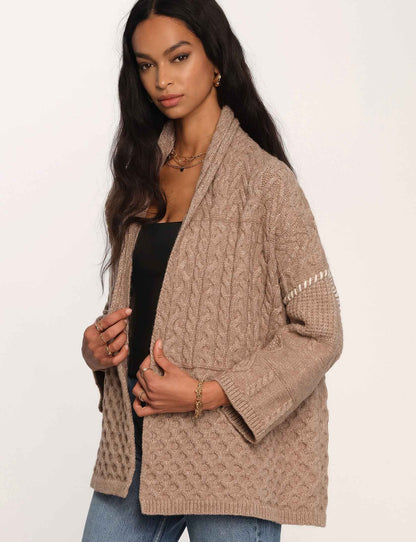 Heartloom - Aletta Cardi - Taupe