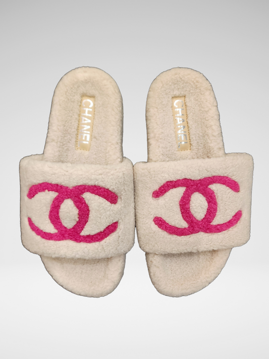 Fuzzy Slides - White & Pink