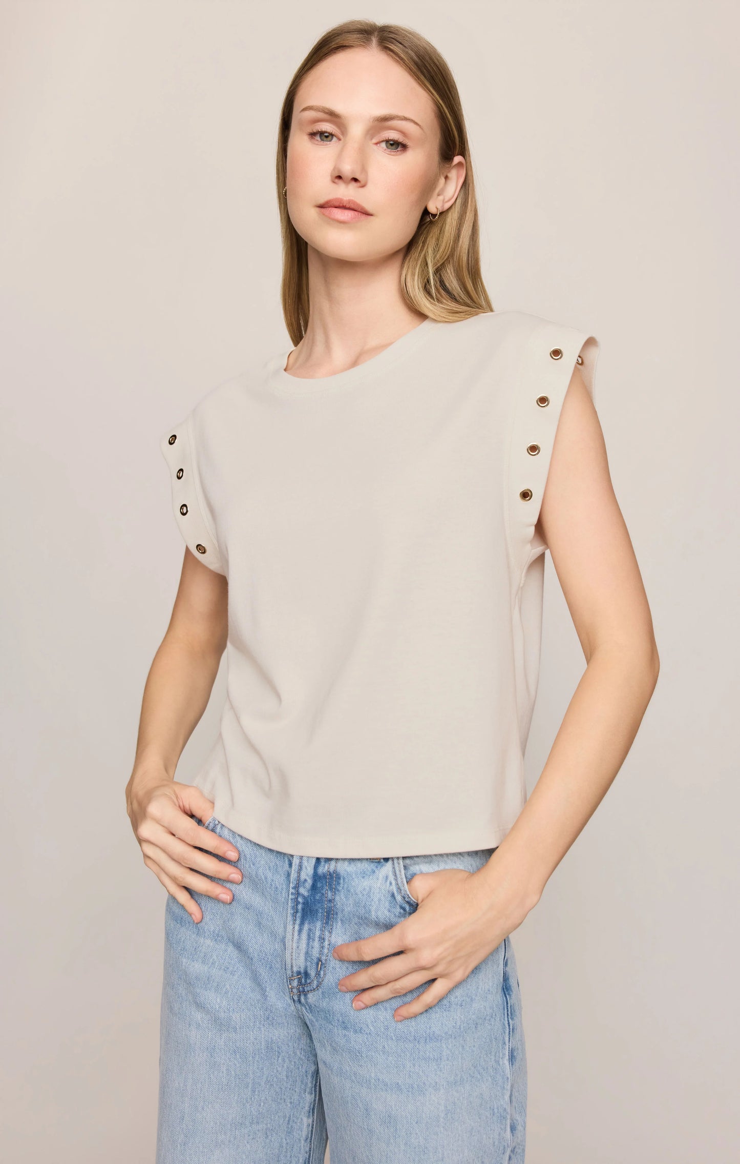 Camino Grommet Muscle Tee - Sandstone