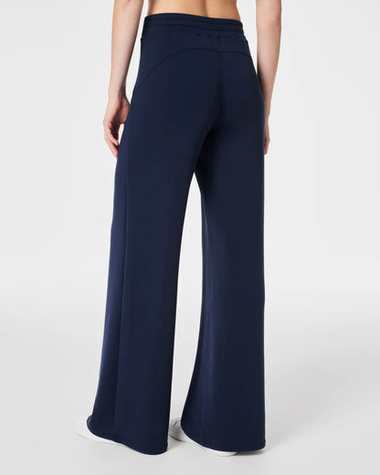 Spanx - AirEssentials Wide Leg Pant - Timeless Navy