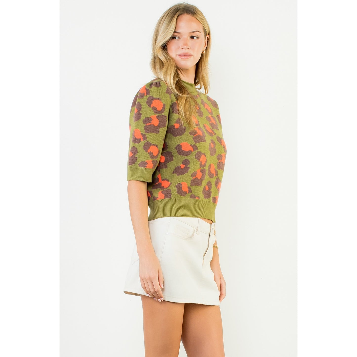 Short Sleeve Leopard Print Knit Top - Olive