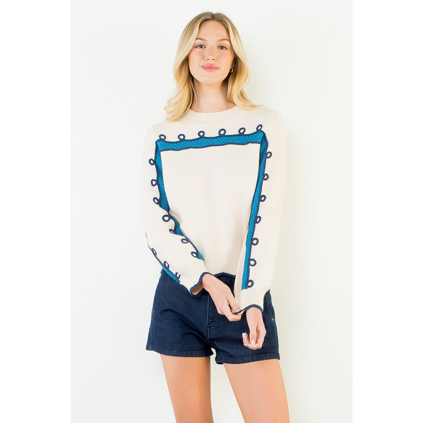Long Sleeve Wavy Pattern Knitted Sweater - Cream