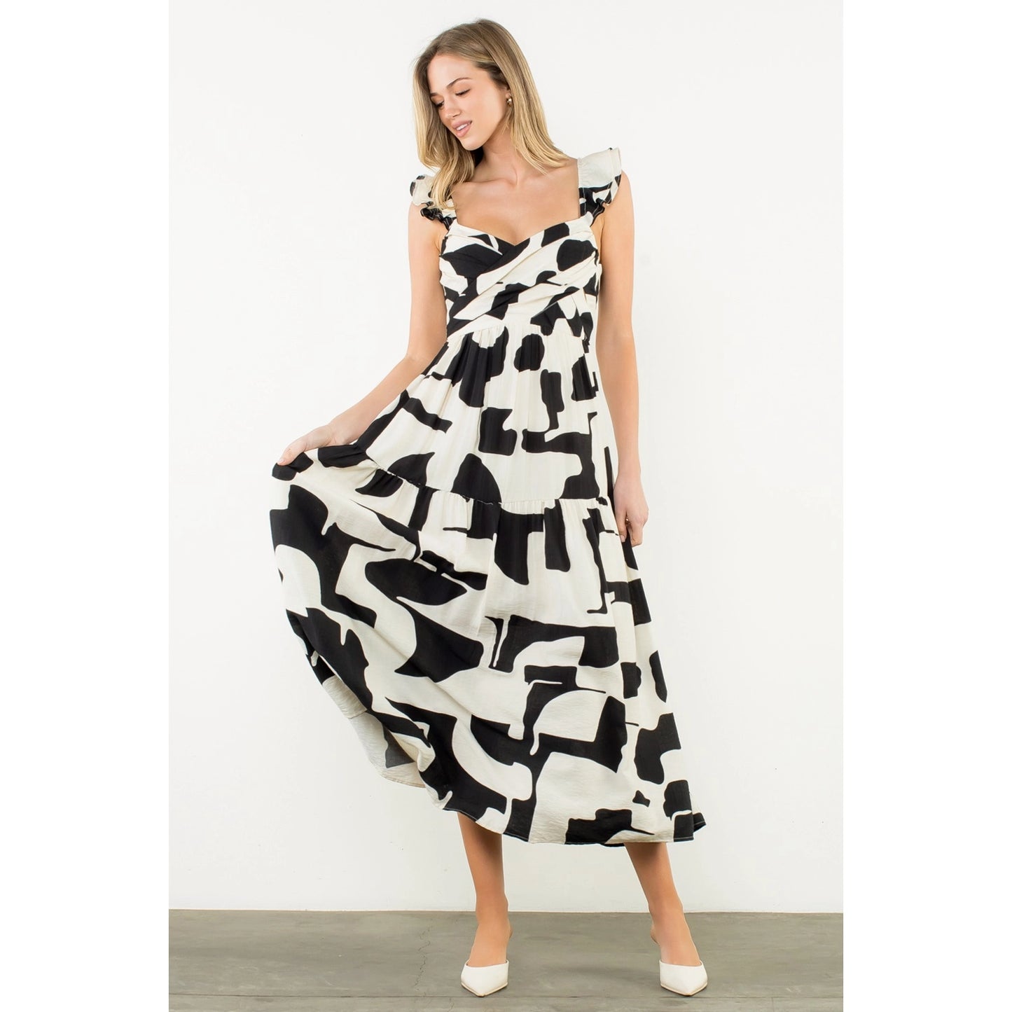THML - Ruffle Strap Abstract Print Maxi Dress - Black
