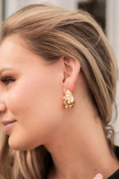 Lisi Lerch - Mila Hoop - Gold & Pearl Earring