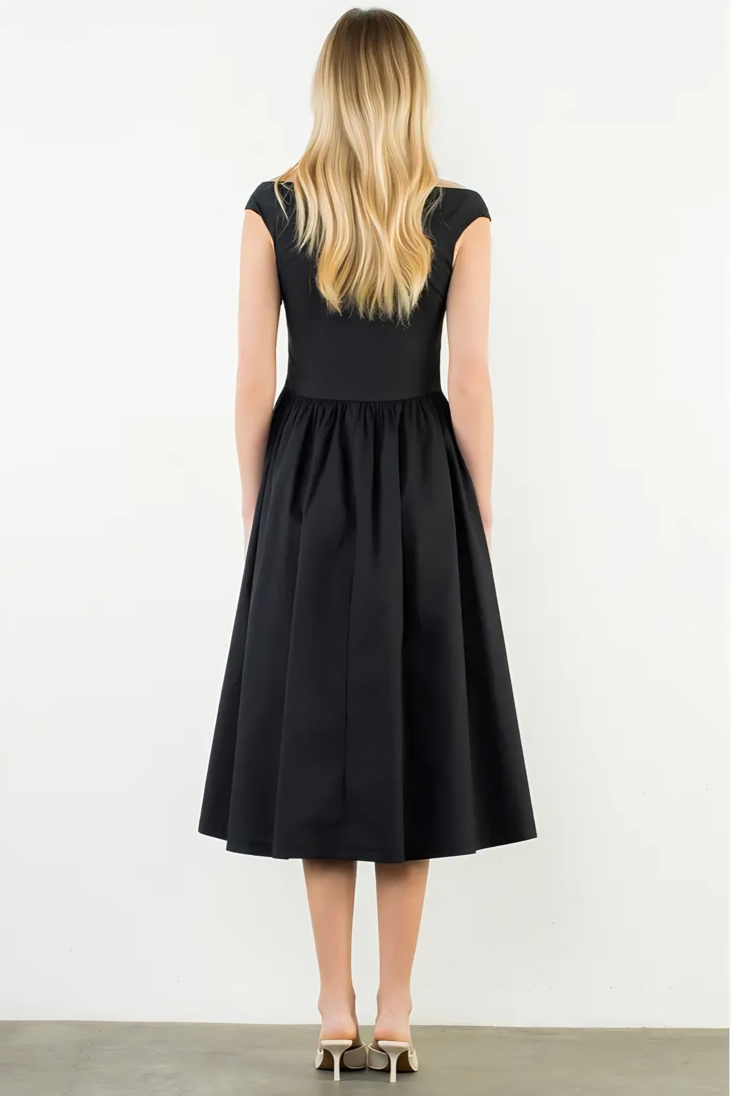 Sleeveless Midi Dress - Black