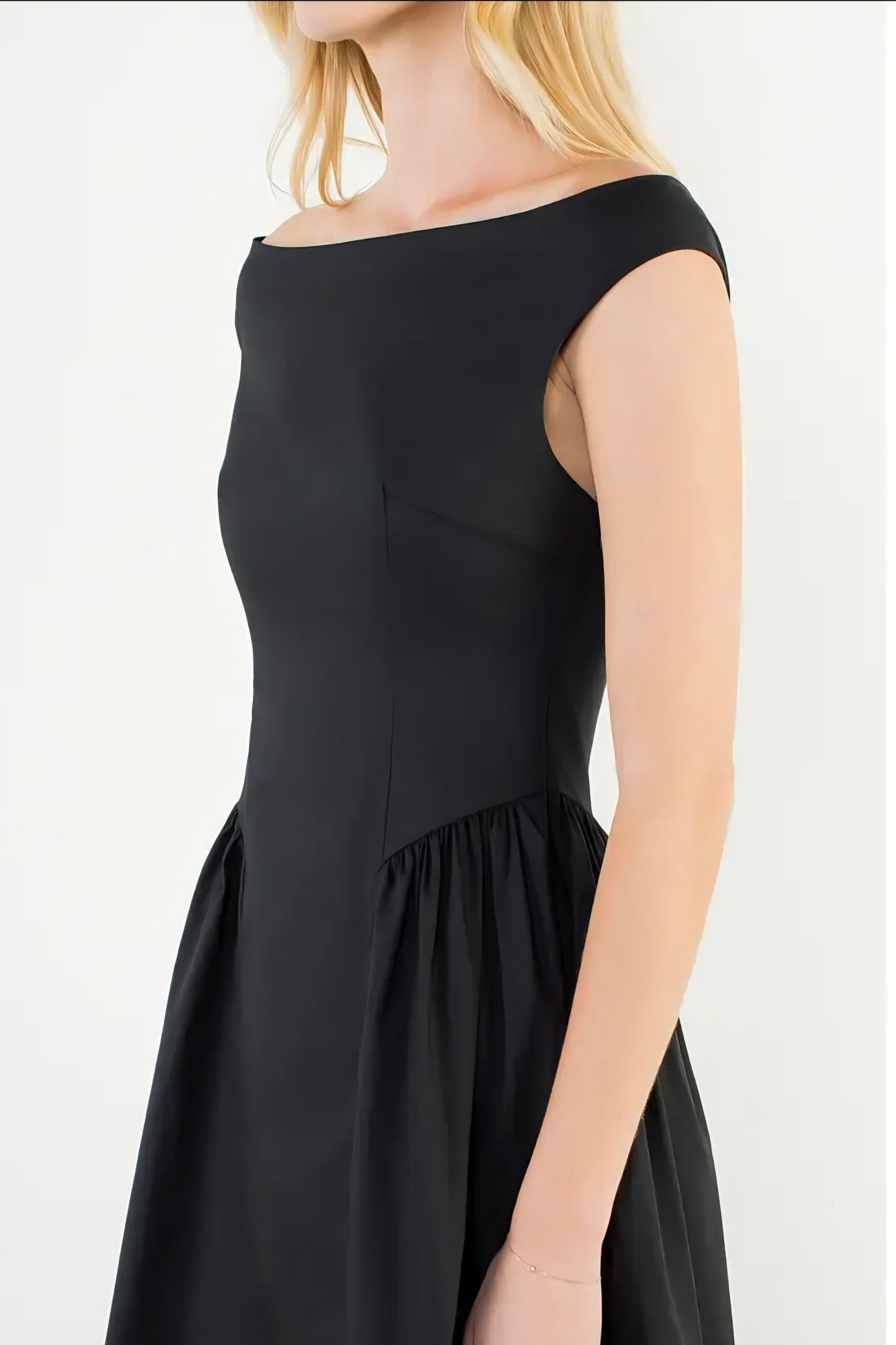 Sleeveless Midi Dress - Black